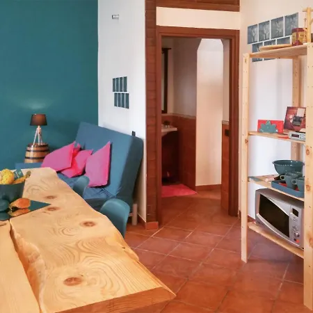 Holiday home Giuiuzzamia *